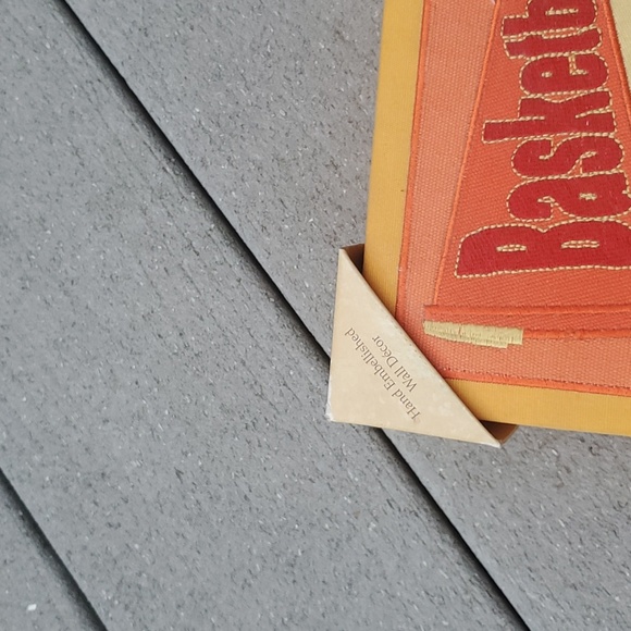 NWT New View Fabric Basketball Hand Embellished 9x9 Picture - Picture 5 of 8